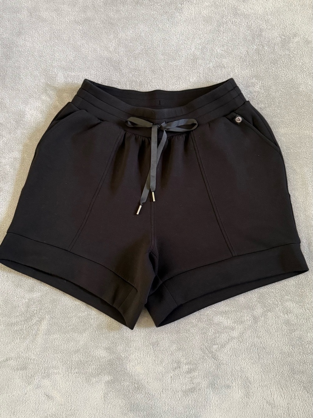Livi Lane Bryant Black Drawstring Shorts Size 14/16 Stretch Athleisure